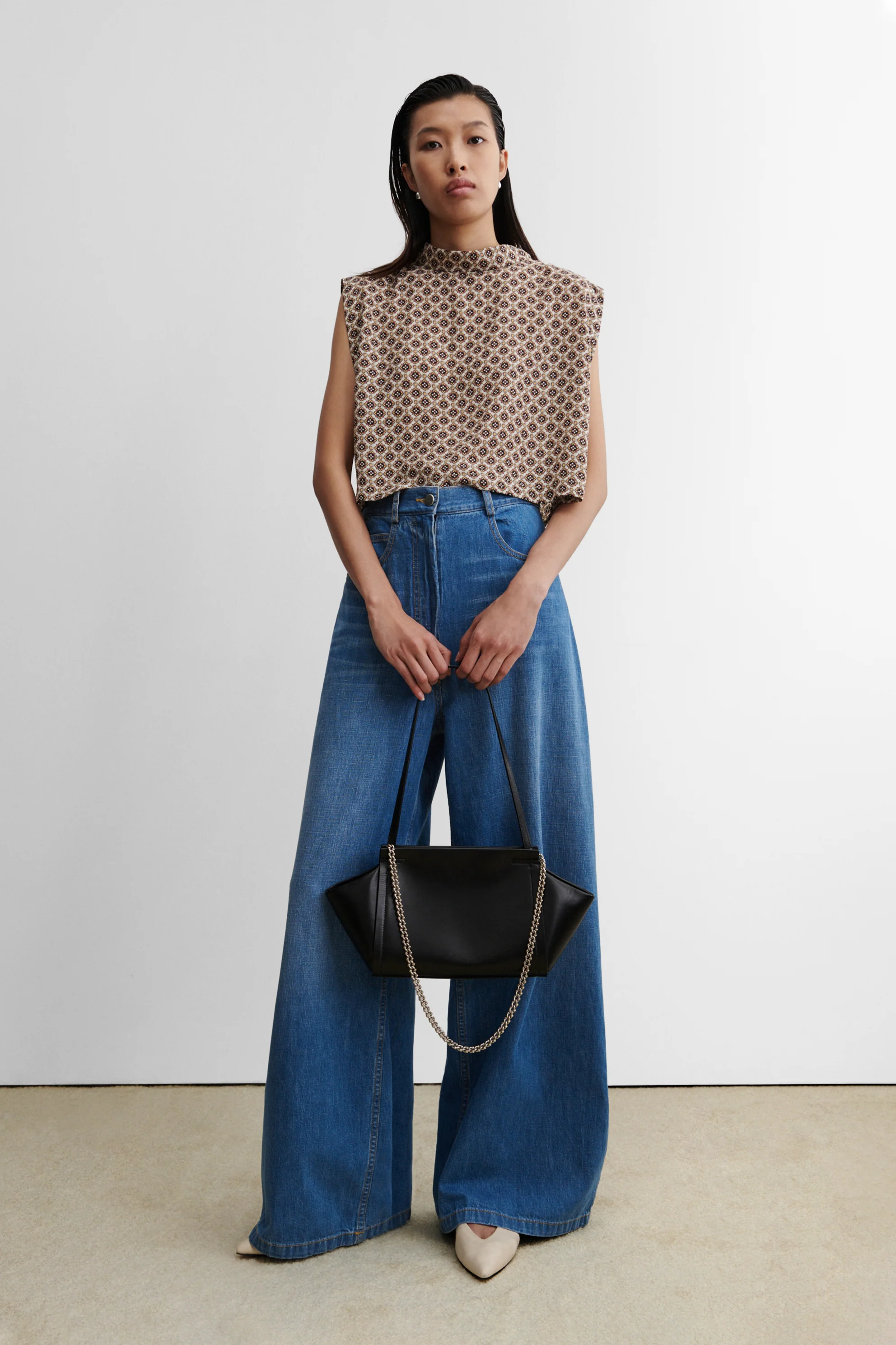 Journey Shoulder Bag - Image 3