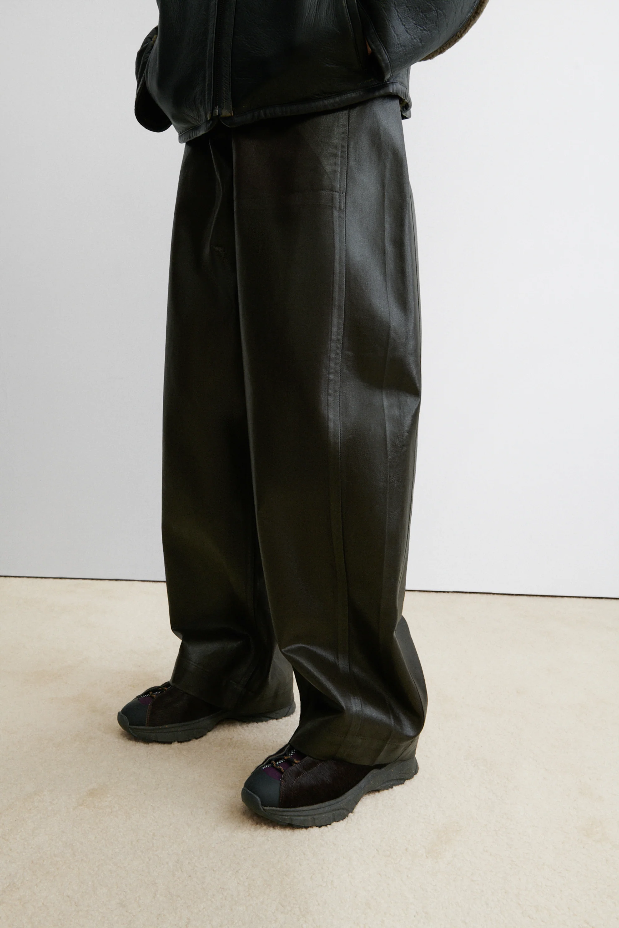 Pilla Sneaker - Image 10