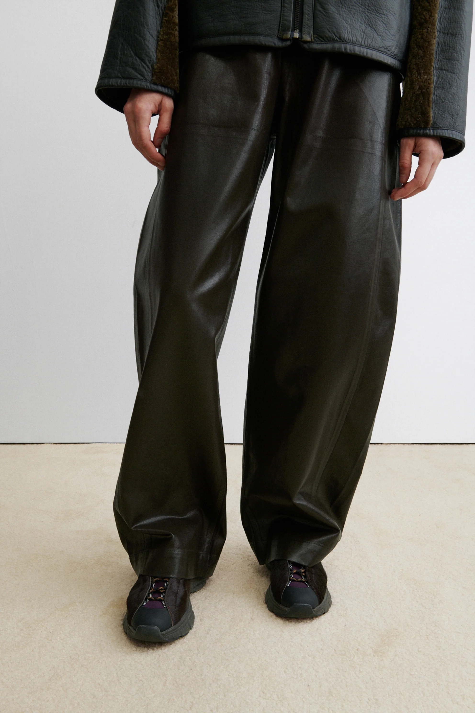 Pilla Sneaker - Image 9