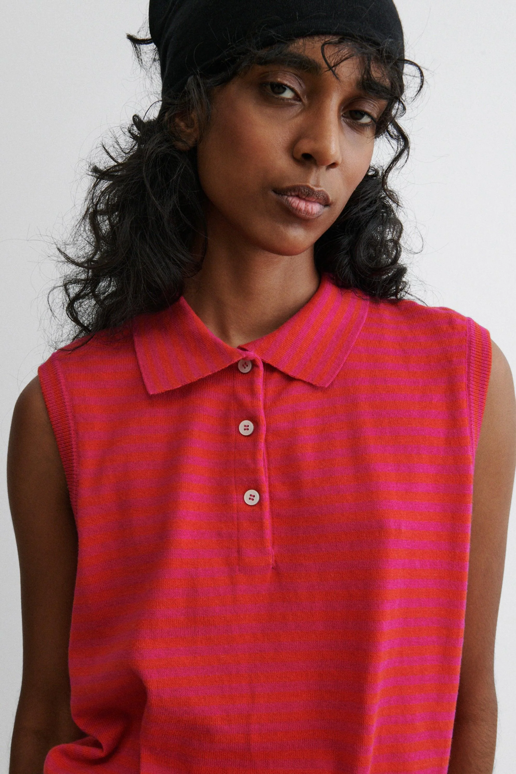 Pola Vest - Image 10